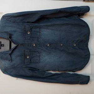 Banana Republic  Womens denim  Button Up Shirt Size Medium